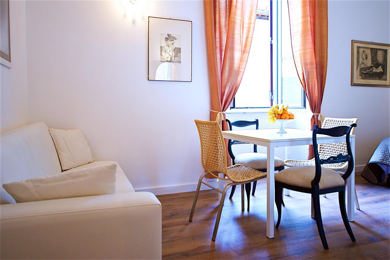 Vetrina Holidays Apartment Navona Rome Buitenkant foto